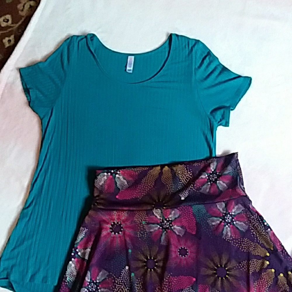 Lularoe Azure and perfect T combo. Will seperate!